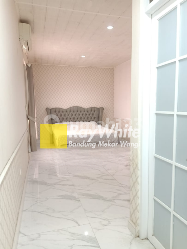 For Sale Rumah 2 Lantai Bagus Furnished di Cherry Field, Bandung