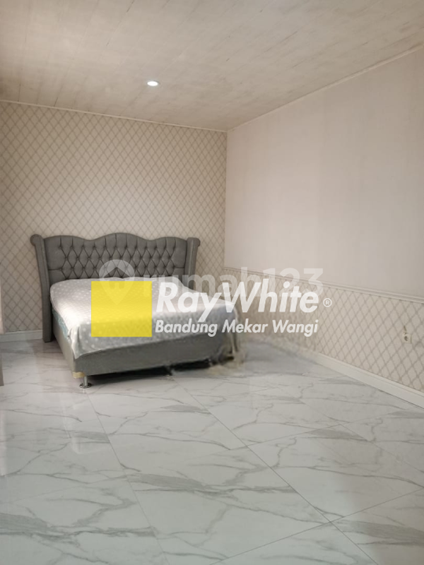 For Sale Rumah 2 Lantai Bagus Furnished di Cherry Field, Bandung