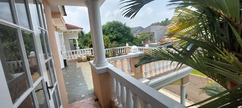 RUMAH MEWAH 2 LANTAI DI CLUSTER TERDEPAN KOTA WISATA CIBUBUR