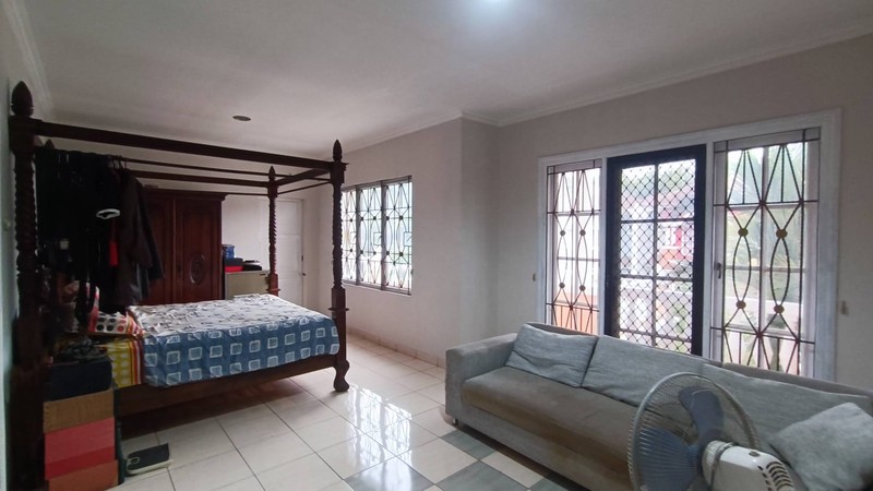 RUMAH MEWAH 2 LANTAI DI CLUSTER TERDEPAN KOTA WISATA CIBUBUR