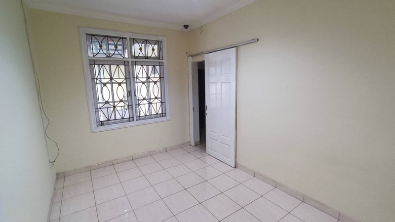 RUMAH MEWAH 2 LANTAI DI CLUSTER TERDEPAN KOTA WISATA CIBUBUR