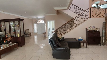 RUMAH MEWAH 2 LANTAI DI CLUSTER TERDEPAN KOTA WISATA CIBUBUR