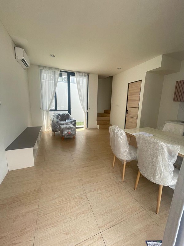 Dijual Rumah Minimalist Modern di Cendana Essence West Lippo Karawaci Tangerang