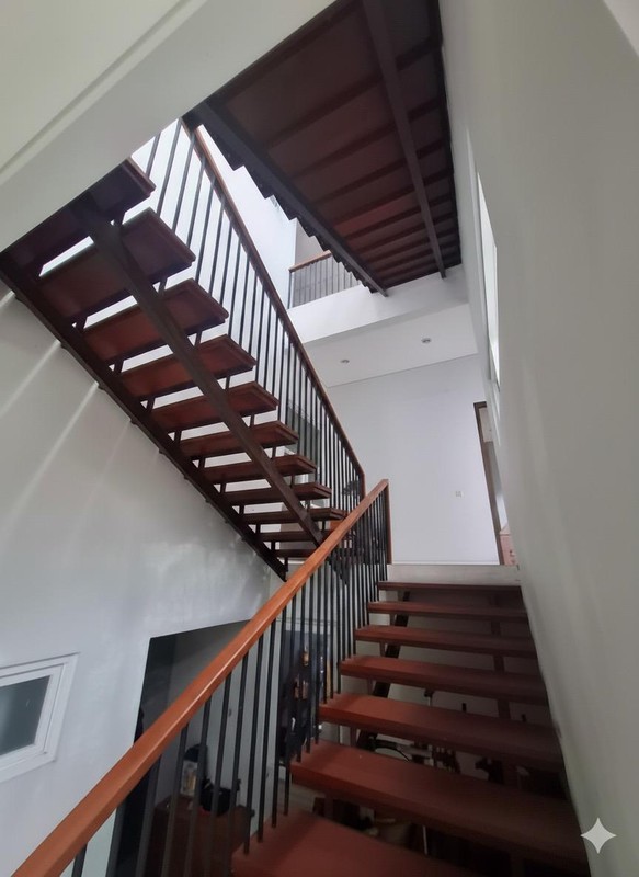 Rumah Siap Huni Semi Furnished di Setiabudi, Bandung