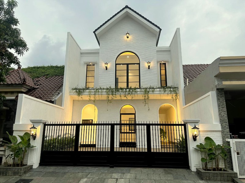 Rumah Minimalis Tropis Purimas Regency Surabaya Timur