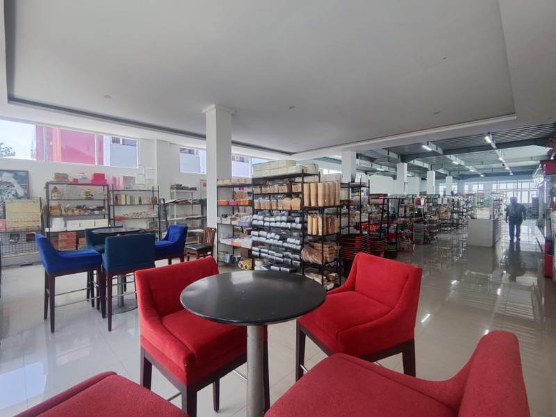 Ruko Besar Siap Pakai di Gatot Subroto, Bandung