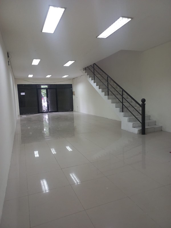 Ruko Bagus Strategis Siap Pakai di Kopo, Bandung