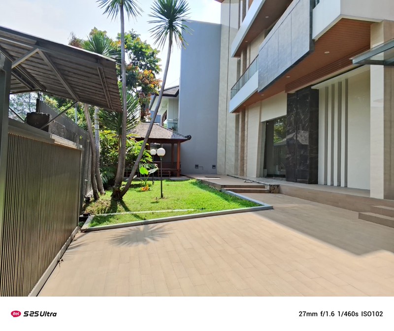 Rumah Lux Siap Huni di Batununggal, Bandung