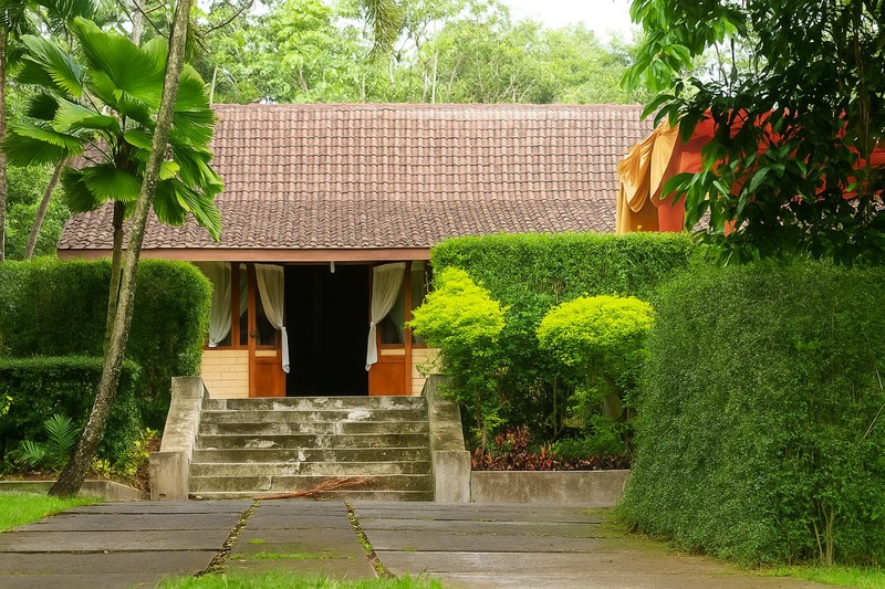 Dijual Rumah Joglo Mewah & Eksotis Furnish Di Ambarawa 7.184 Meter Persegi, Strategis Dekat Exit Tol & Objek Wisata