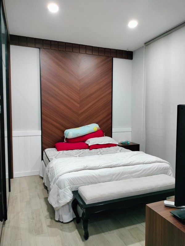 MURAH Dijual 200 M2 Rumah Pakuwon Indah The Mansion - Full Furnished Modern Dekat Citraland , Pakuwon Mall, Graha Family, Sma Petra 1 , Sampoerna Academy, National Hospital