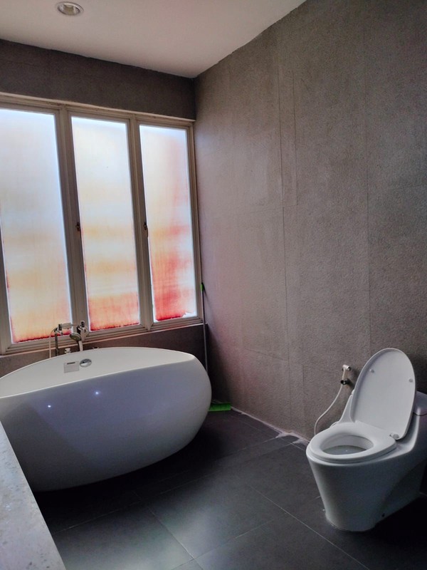 MURAH Dijual 200 M2 Rumah Pakuwon Indah The Mansion - Full Furnished Modern Dekat Citraland , Pakuwon Mall, Graha Family, Sma Petra 1 , Sampoerna Academy, National Hospital