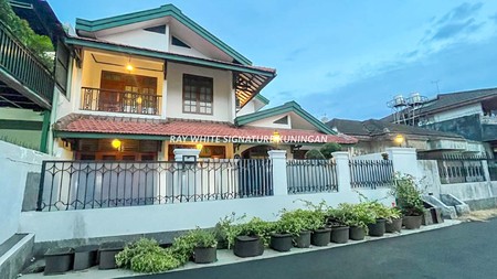 Dijual Rumah Siap Huni di Cilandak