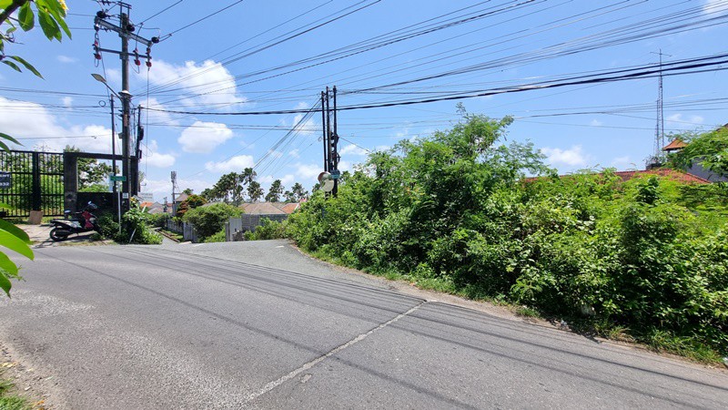 Land For Sale on Merak Main Road, Goa Gong - Ungasan