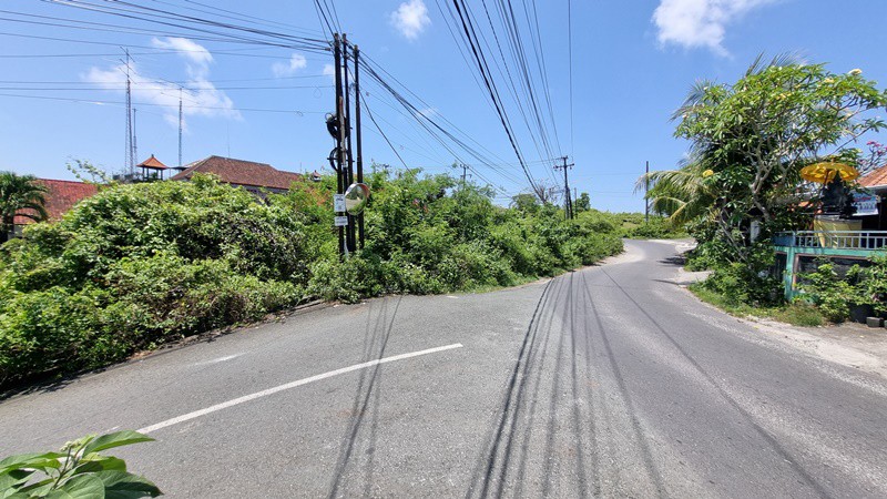 Land For Sale on Merak Main Road, Goa Gong - Ungasan