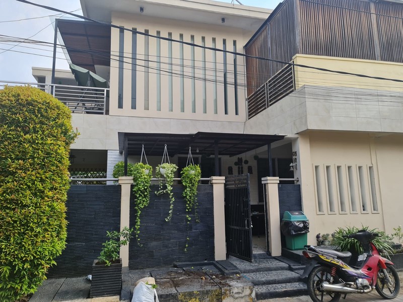 For Sale Rumah Mewah Fully Furnished di Karang Tengah, Tangerang