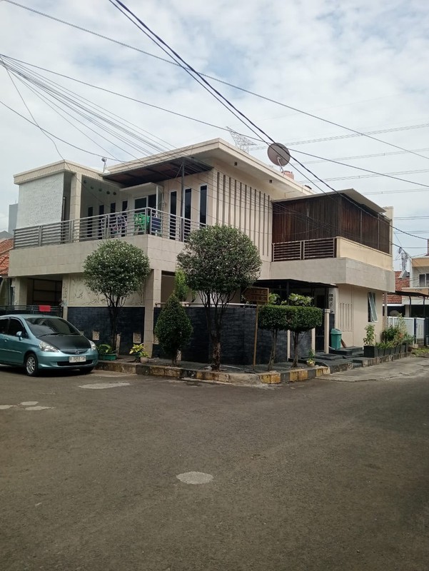 For Sale Rumah Mewah Fully Furnished di Karang Tengah, Tangerang