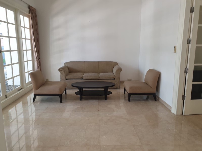 Rumah Sewa di Kemang Utara 