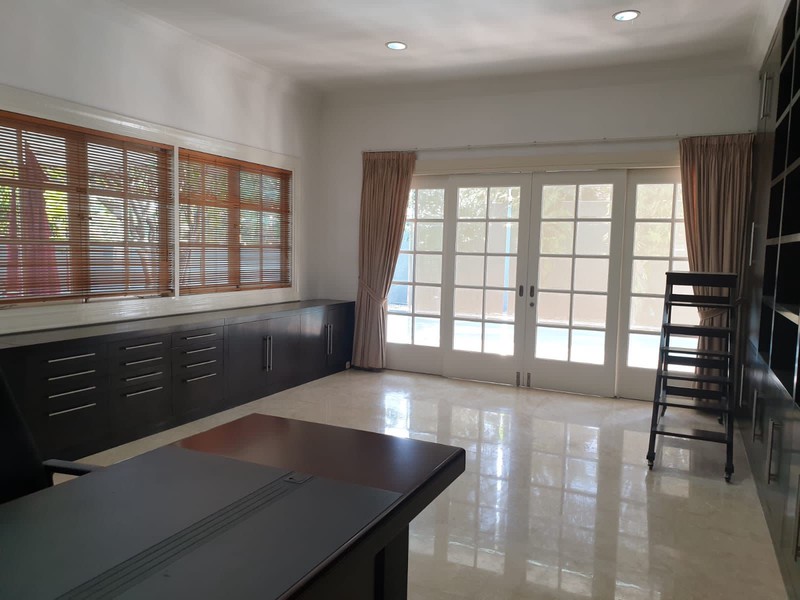 Rumah Sewa di Kemang Utara 