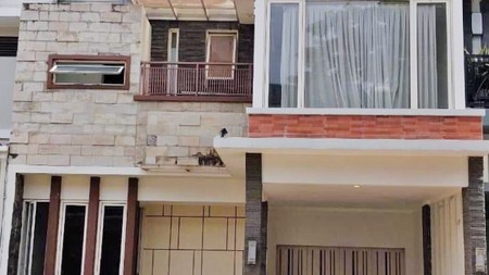 Rumah Modern Kebayoran Village Bintaro