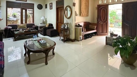 Dijual Rumah Lokasi Bagus Di Kebayoran Baru, Jakarta Selatan