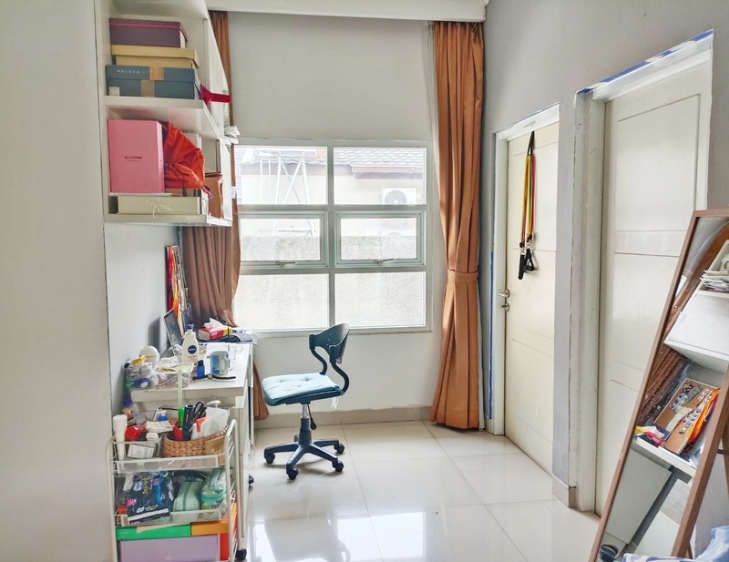 Rumah Bagus dan siap huni di Bintaro Sektor 5