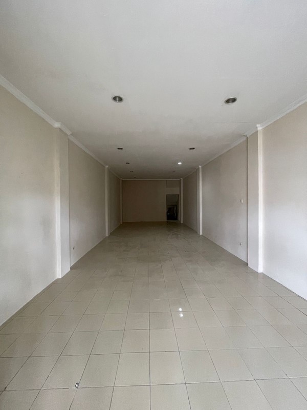 Ruko Bagus 2,5 Lantai Jalan Utama Tole Iskandar Sukmajaya Depok