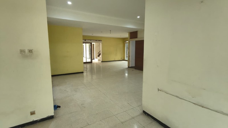 Rumah Sewa 4 Kamar Tidur Lokasi Tebet Utara Jaksel