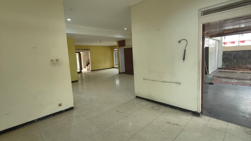 Rumah Sewa 4 Kamar Tidur Lokasi Tebet Utara Jaksel