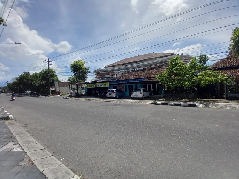 Rumah dan Ruang Usaha Lokasi Premium di Tengah Kota Sleman 