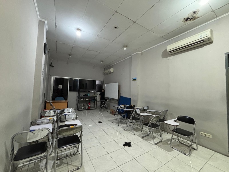 Ruko 2 Unit 4 Lantai Harga NJOP di Mampang Prapatan Raya