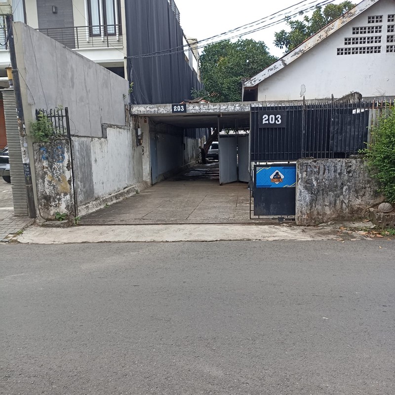 Rumah/ Ruang Usaha di Palmerah Utara II - Jakarta Barat 