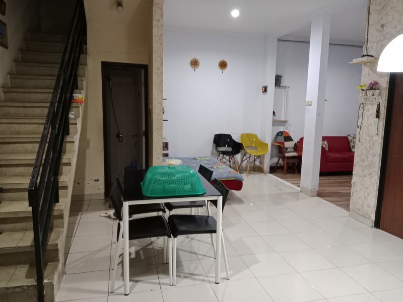 Rumah Hook Siap Huni Bagus Di Cirendeu, Ciputat Tangerang Selatan