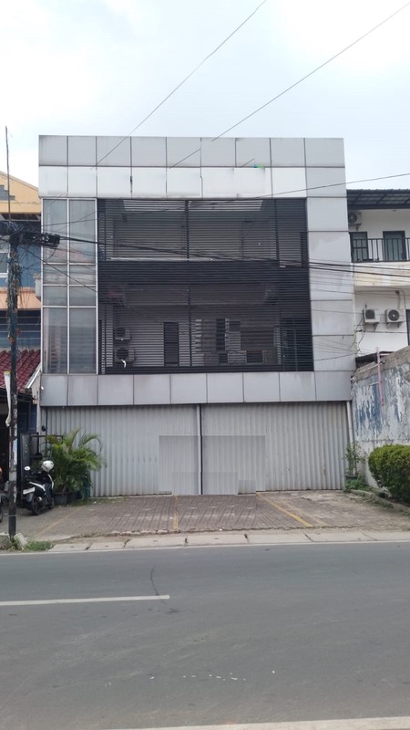 Ruko Gandeng 2, Lokasi strategis Cocok untuk Usaha maupun Office di Bintaro.