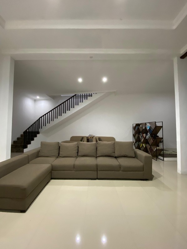 Rumah Mewah Terawat Siap Huni Di Loji Bogor