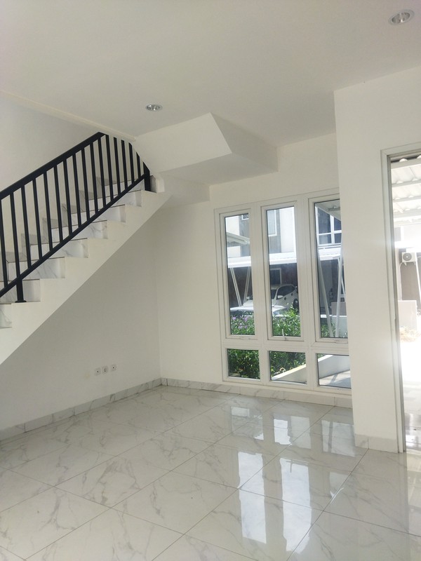 Brand New Rumah Dengan Halaman Samping Yang Luas Di Cibinong Bogor