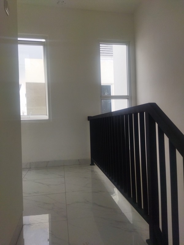 Brand New Rumah Dengan Halaman Samping Yang Luas Di Cibinong Bogor