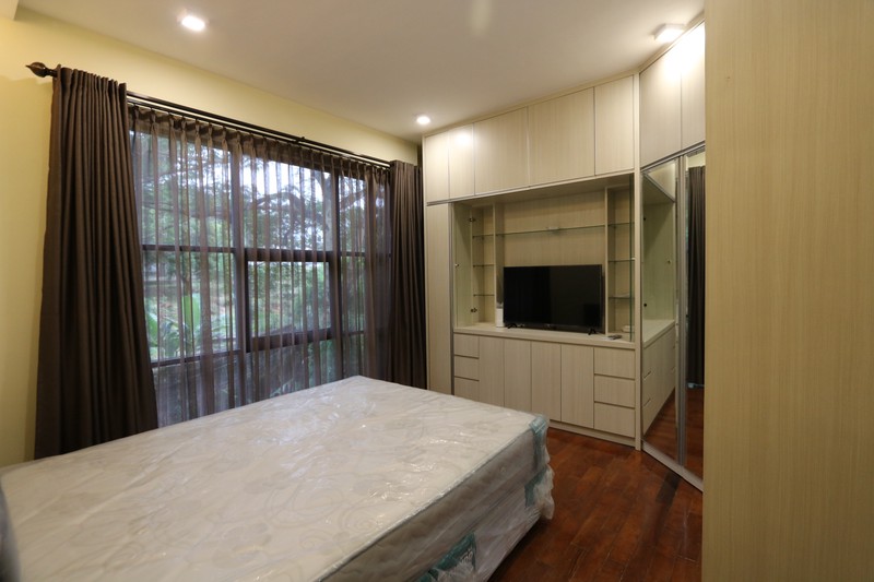 Miliki Rumah Impian di Kemang : Town House Nyaman, Lingkungan Tenang