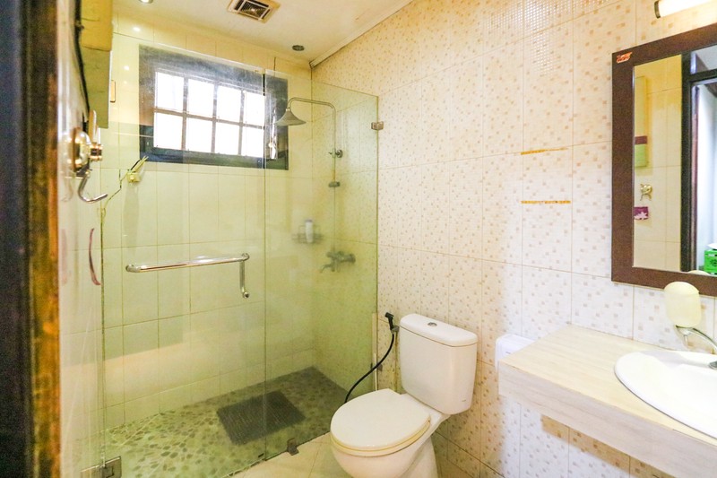 Rumah Mewah Klasik Elegan di Cinere Gandul Depok dekat Tol Andara