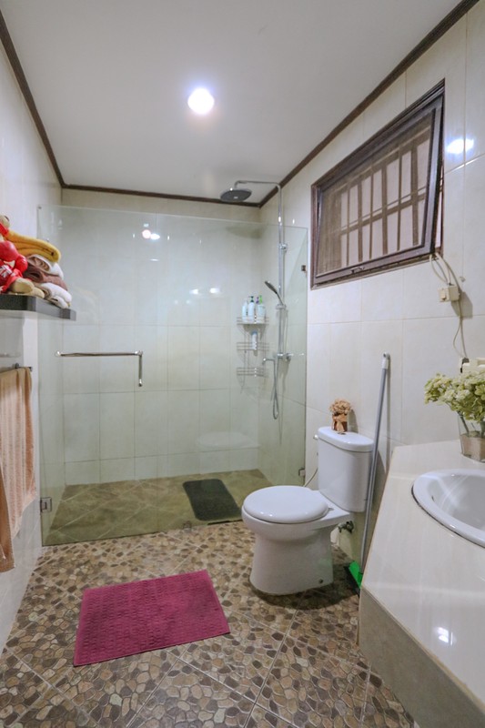 Rumah Mewah Klasik Elegan di Cinere Gandul Depok dekat Tol Andara