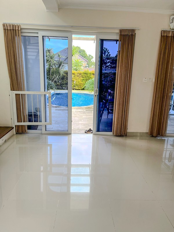 Rumah Villa di Rancamaya View Gunung Akses ke Sentul City, Puncak