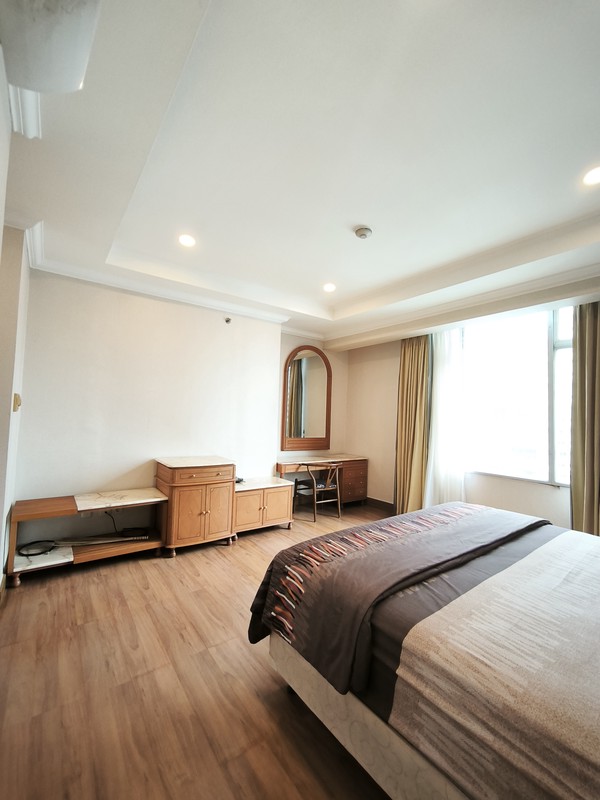 Apartment Istana Sahid Lt.18E di pusat kota Jakarta Full Furnished