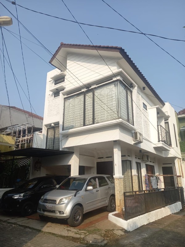 Rumah Modern Estetik 2 Lt. Siap Huni Di Cirendew Ciputat Tang Sel