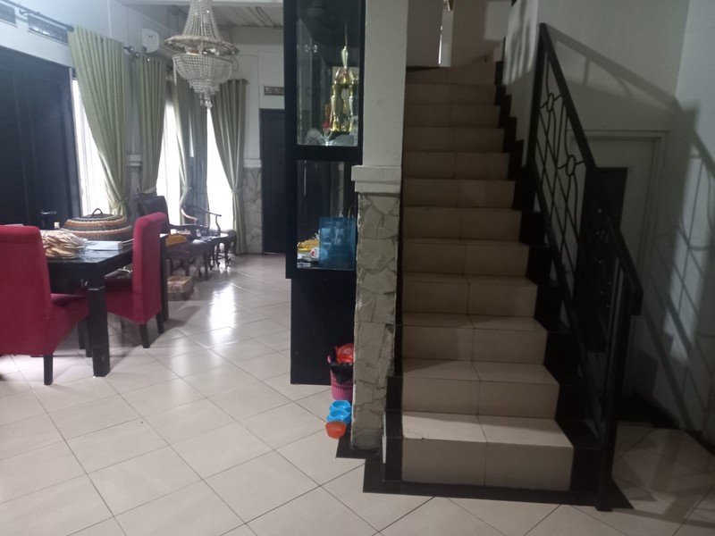 Rumah Modern Estetik 2 Lt. Siap Huni Di Cirendew Ciputat Tang Sel