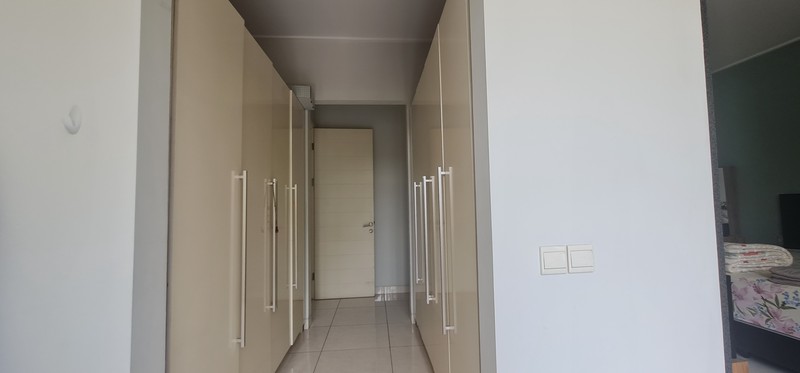 Rumah Langka di Foresta BSD, Depan  kolam renang Cluster