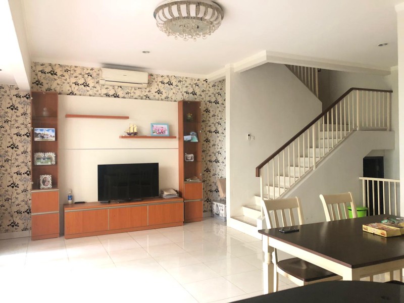 Rumah Bagus Siap Huni Asri di Discovery Conserva, Bintaro Jaya Sektor 9