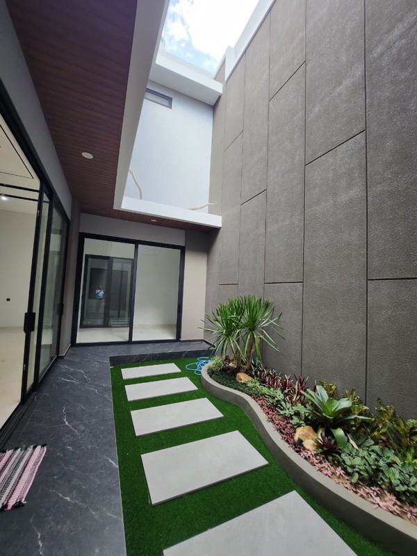 Rumah New Gress High Quality Double Way Newton Hill Citraland 