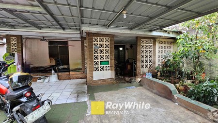 Rumah di Menteng Atas, Setia Budi, Jakarta Selatan, cocok buat usaha kos-kosan