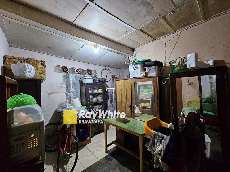 Rumah di Menteng Atas, Setia Budi, Jakarta Selatan, cocok buat usaha kos-kosan