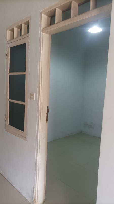 Rumah Strategis di Jalan Utama Puspa - Kawasan Segitiga Emas Kuliner & UMKM