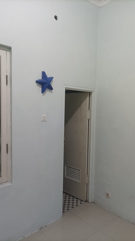 Rumah Strategis di Jalan Utama Puspa - Kawasan Segitiga Emas Kuliner & UMKM